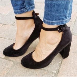 Steve Madden Vivi Velvet Block Heel Mary Jane Ankle Strap Pumps Size 8